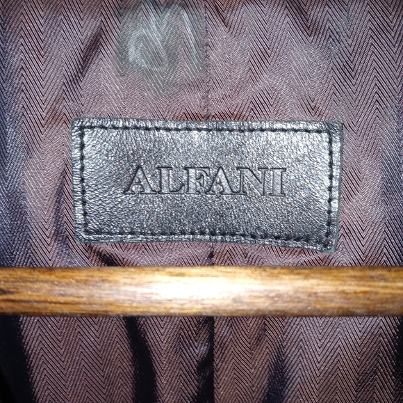 HOT, HOT, HOT!! ALFANI Genuine Leather Jacket - Picture 2 of 8